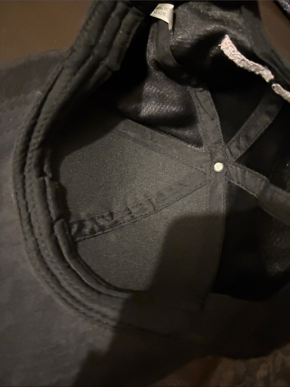 Ariana Grande Black Cap with White Embroidered Logo - Never Worn - Picture 3 of 3